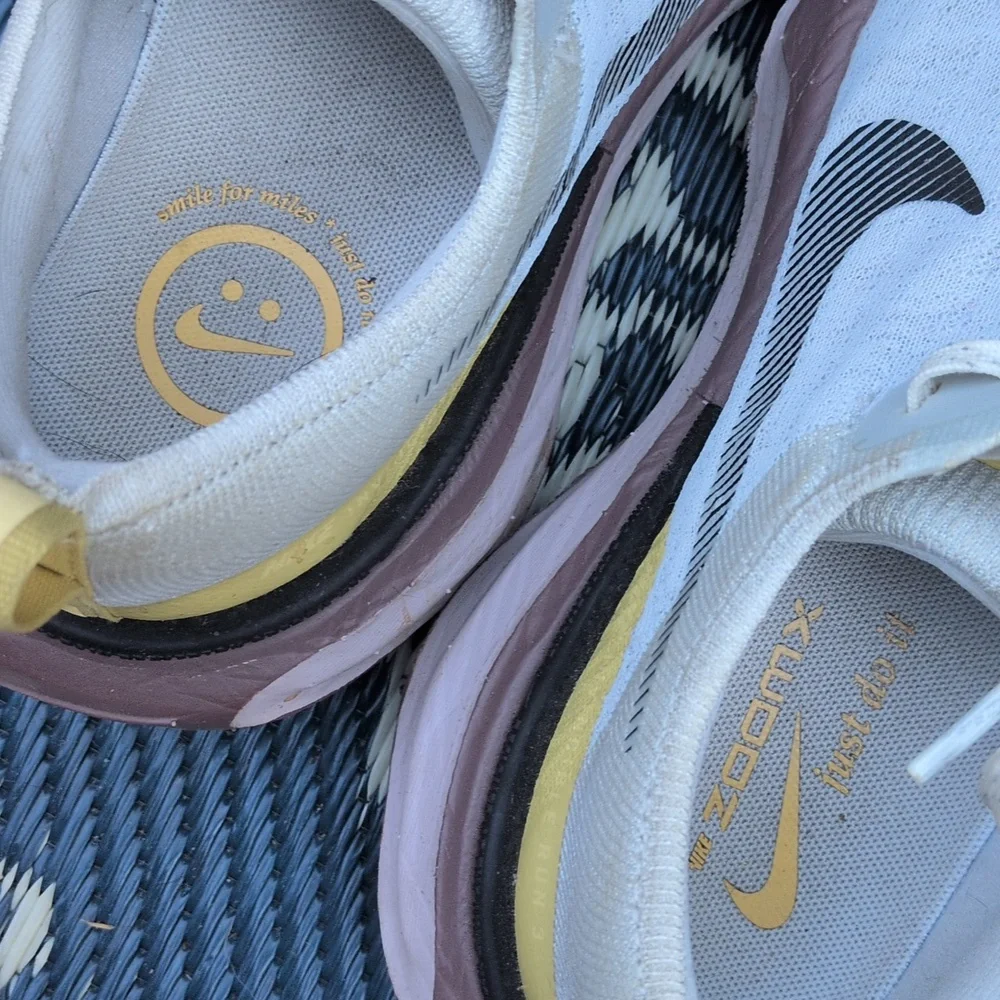 Nike Zoom X Invincible 3 Size 8.5 - Picture 3 of 5